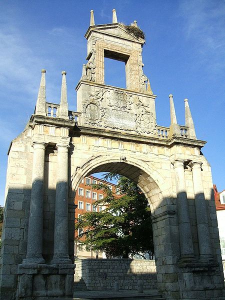 Archivo:Burgos - Arco de Fernan Gonzalez.jpg