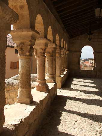 Archivo:San Esteban de Gormaz.jpg
