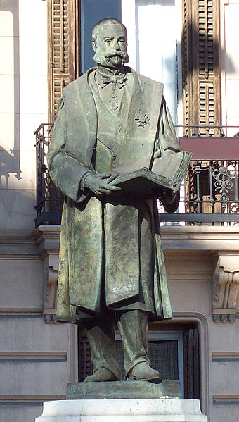 Archivo:Monumento a Manuel Alonso Martínez (Madrid) 01.jpg
