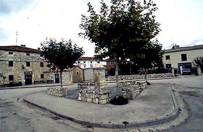 Archivo:Plazaatapuerca.jpg