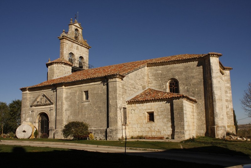 Archivo:Olmos de atapuerca01.jpg