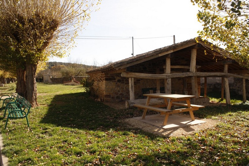 Archivo:Revilla del campo03.jpg