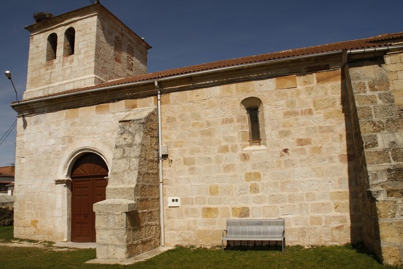 Archivo:Navas del pinar03.jpg