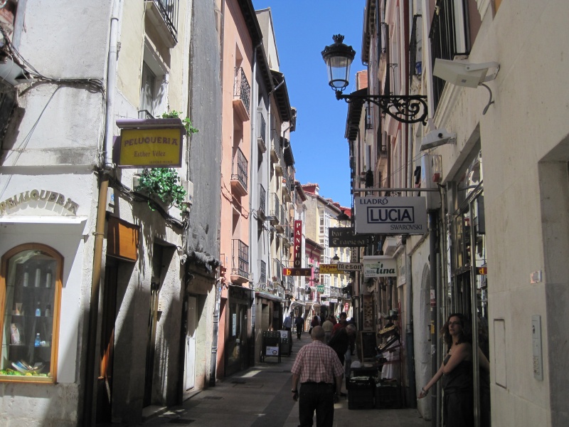 Archivo:Calle Tapeo Burgos.JPG