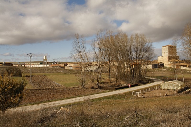 Archivo:Torrecitores del enebral01.jpg