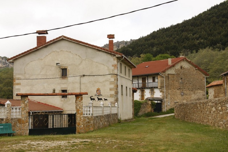 Archivo:Poblacion de arreba03.jpg