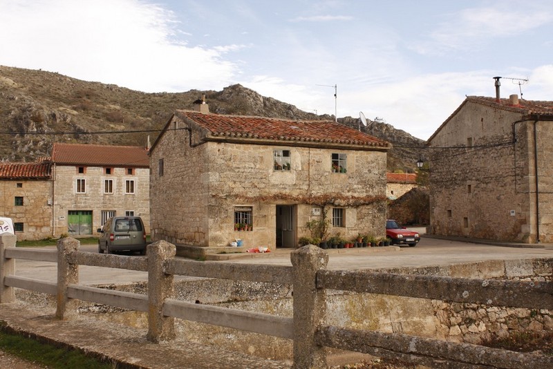 Archivo:Cueva de juarros04.jpg