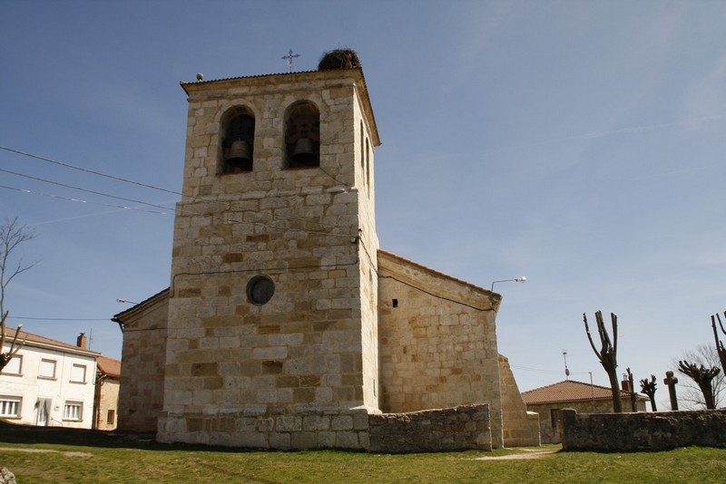 Archivo:Navas del pinar01.jpg