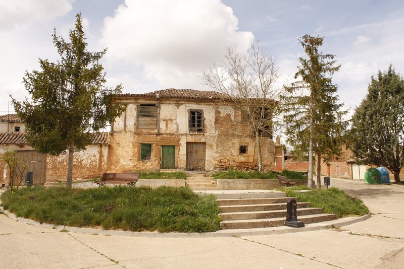 Archivo:Castrillo de riopisuerga02.jpg