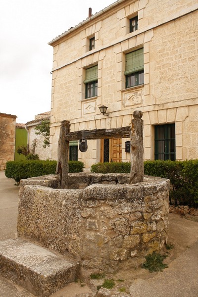 Archivo:Rabe de los escuderos03.jpg