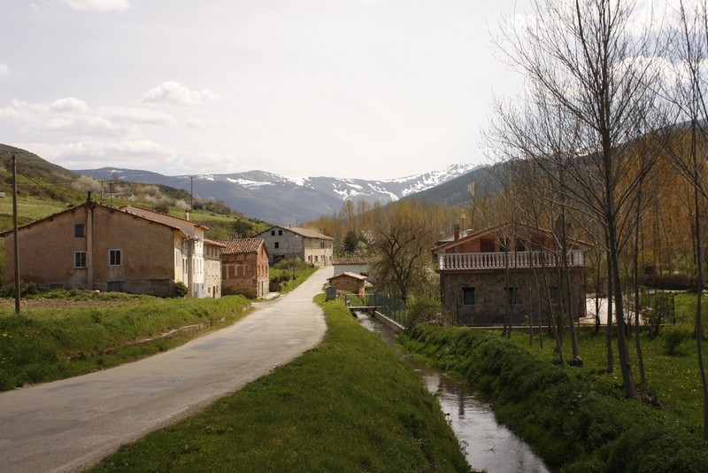 Archivo:Santa cruz del valle urbion02.jpg